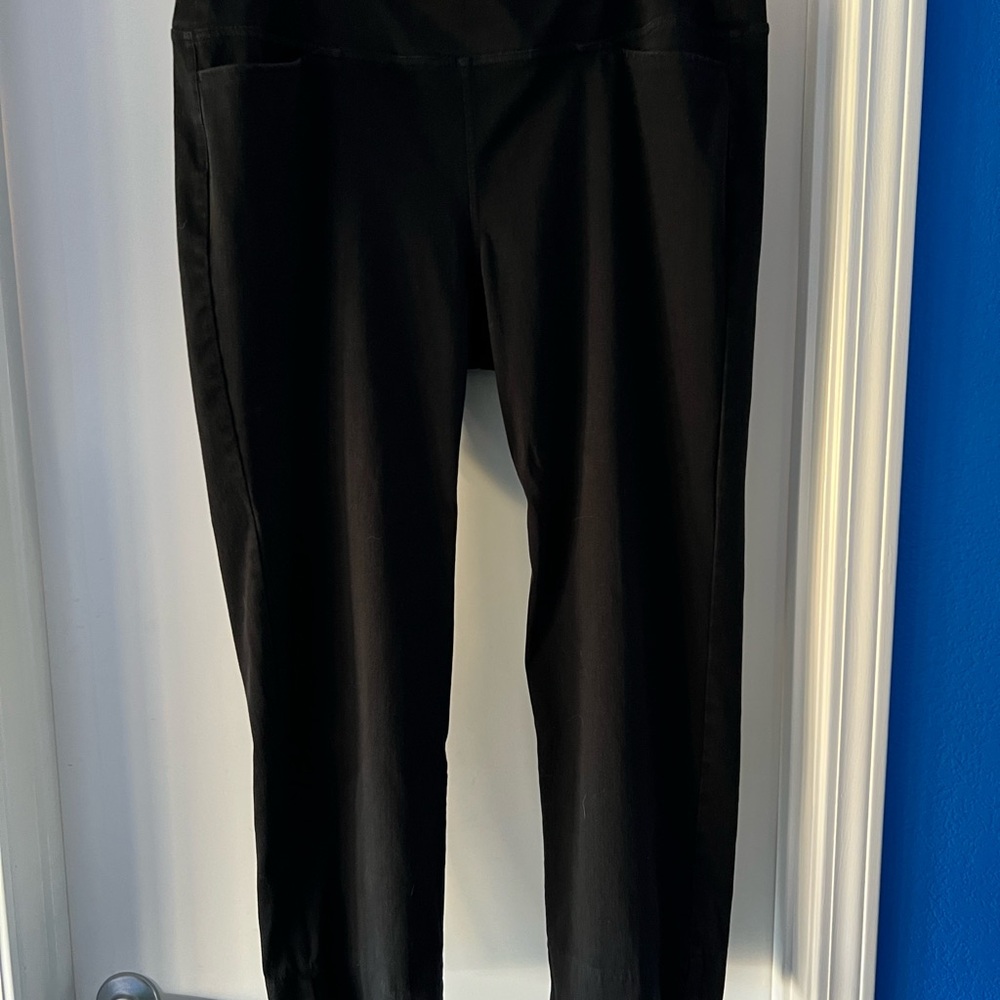Black Cropped Leggings- J.Jill “Wearever Collection”